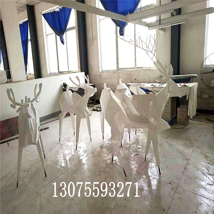 徐州雕塑公司簡述制作時，一定要重視鑄銅雕塑的細節
